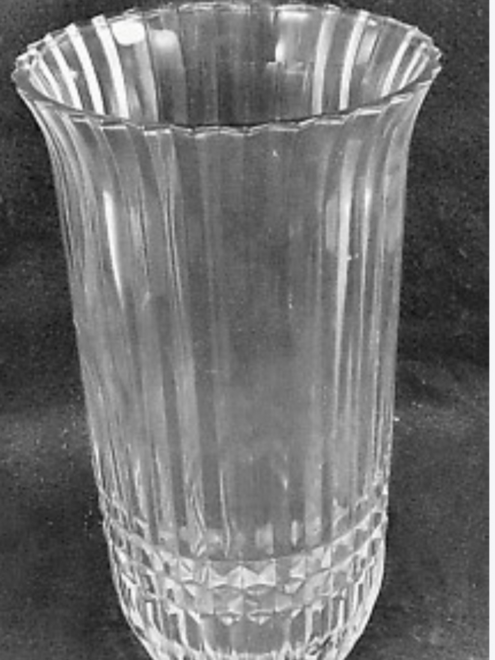 Clear Ribbed Glass Vase - Home Dining